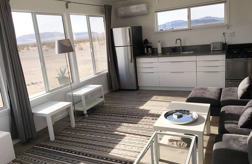 Wonder Valley House | Wonder Valley Sky - A Beautiful Modern Joshua Tree Retreat