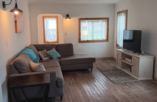 Keewatin House | Wonderful 2-bedroom house with WiFi in Keewatin
