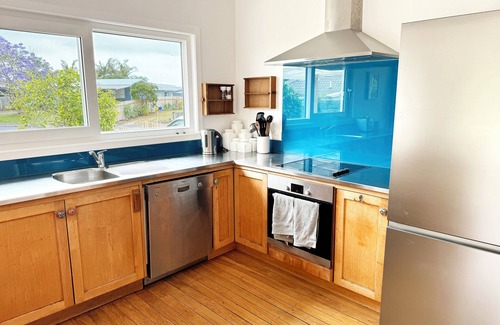 Ngunguru House | Wonderful 4-bedroom house with WiFi in Ngunguru