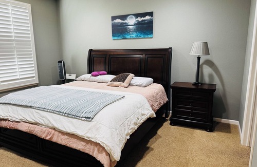 Livermore House | Wonderful 5-bedroom house with AC in charming Livermore available