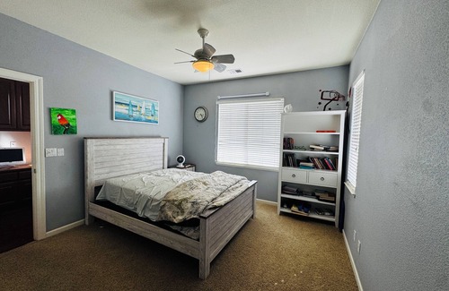 Livermore House | Wonderful 5-bedroom house with AC in charming Livermore available