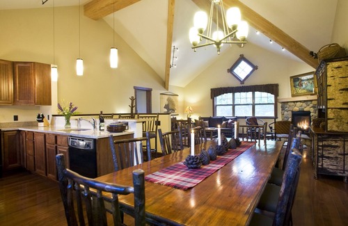 Wilmington House | Wonderful and spacious Wilmington Townhome- Close to Whiteface and Lake Everest!