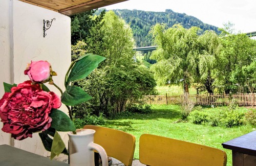 Steinach am Brenner House | Wonderful private villa for 3 guests with WIFI, TV, patio, pets allowed, panoramic view and park.