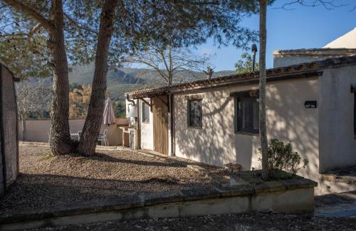 Rasquera House | Wonderful comfortable finca in the Burga valley