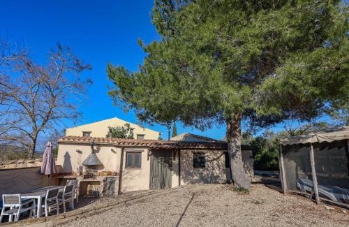 Rasquera House | Wonderful comfortable finca in the Burga valley