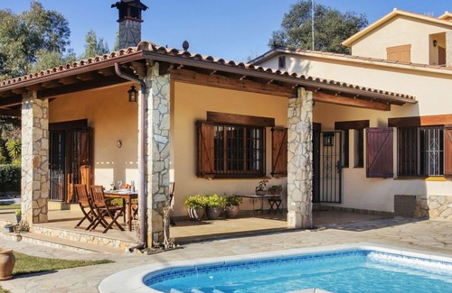 Can Carbonell House | Wonderful private villa for 7 guests with WIFI, private pool and parking