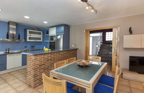 Caldes de Malavella House | Wonderful private villa for 6 guests with WIFI, private pool, TV, terrace and parking