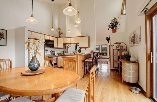 Fraser House | Wonderful Fraser 2 bedroom, pet friendly, large yard