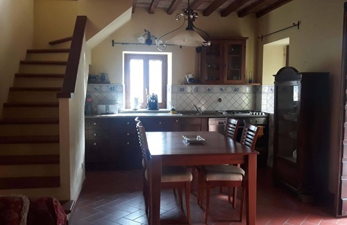 Caprese Michelangelo Villa | Wonderful holiday home with spectacular views of Caprese Michelangelo.