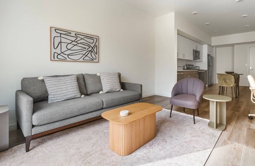 Hayward Apartment | Wonderful Hayward 1BR w/Heated Pool, near Shops & Dining, by Blueground