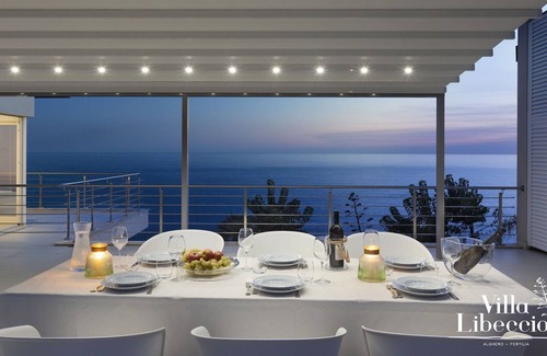 Fertilia Villa | Wonderful independent villa facing the sea with private pool for 16 people