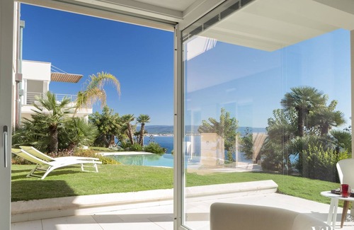 Fertilia Villa | Wonderful independent villa facing the sea with private pool for 16 people