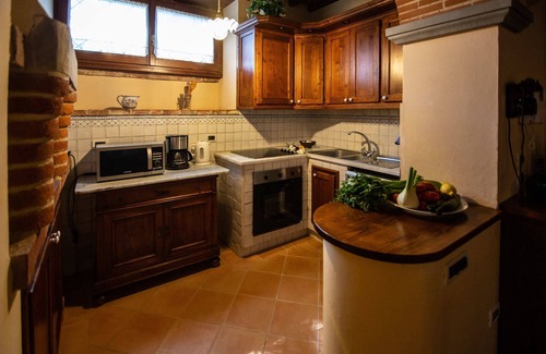 Castiglion Fiorentino Villa | Wonderful private villa with private pool, WIFI, A/C, TV, terrace and pets allowed, close to Are.