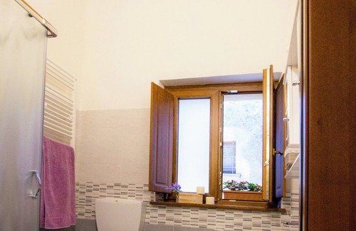 Bagnone Other | Wonderful "Lavender House"