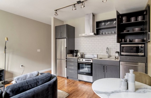 Mount Vernon Triangle Apartment | Wonderful Mount Vernon 1BR w/Pet Washing & Bike Storage, by Blueground