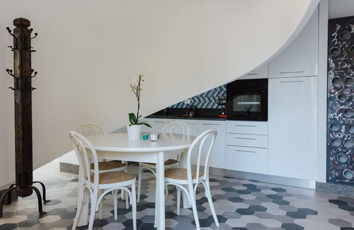 Pioppi Apartment | Wonderful on the sea -4 Guest- Suite la Concha -