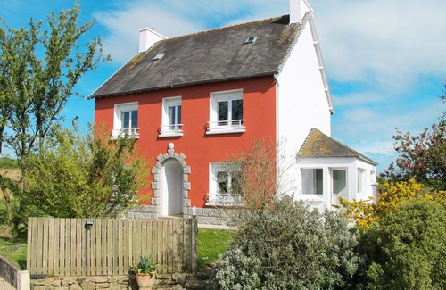 Plounevez-Lochrist House | Wonderful private villa for 6 people with WIFI, TV and parking