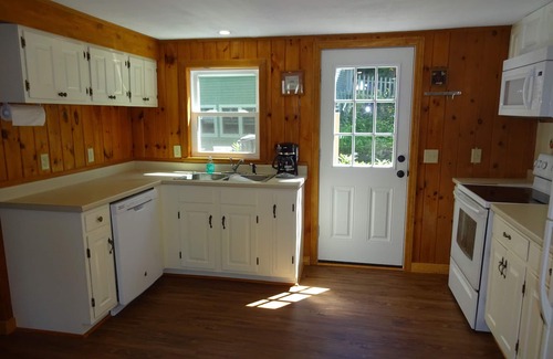 Standish Cottage | Wonderful pet-friendly waterfront home on Sebago Lake Basin in Standish