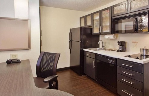 Somerset House | Wonderful Place To Stay! Spacious unit to relax. Near Airports