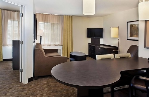 Somerset Hotel | Wonderful Place To Stay! Family-friendly unit in the heart of New Jersey!