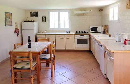 Albas Villa | Wonderful private villa with WIFI, TV, terrace, pets allowed, panoramic view and parking