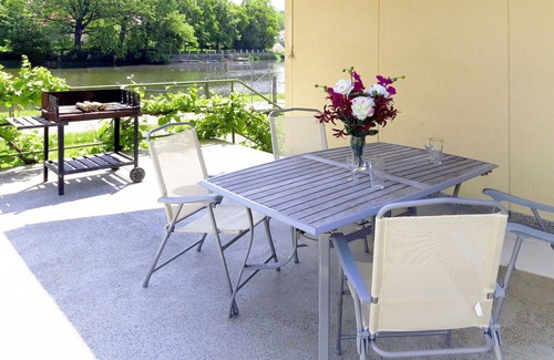 Tyn nad Vltavou House | Wonderful private villa for 8 guests with WIFI, TV, terrace and pets allowed