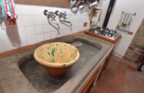 Bagni di Lucca House | Wonderful private villa for 4 guests with TV, patio, pets allowed, panoramic view and parking