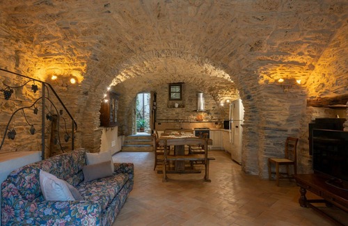 Prela House | Wonderful private villa with private pool, WIFI, TV, terrace, pets allowed, panoramic view, parking