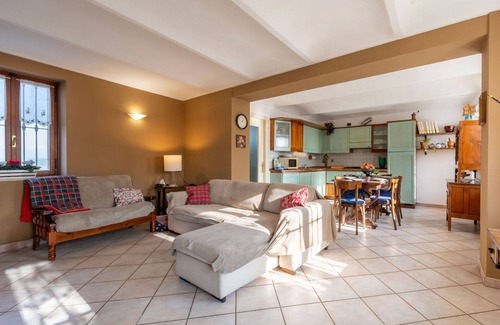 Rocca D'Arazzo House | Wonderful private villa for 6 guests with WIFI, private pool, TV, patio, pets allowed and parking