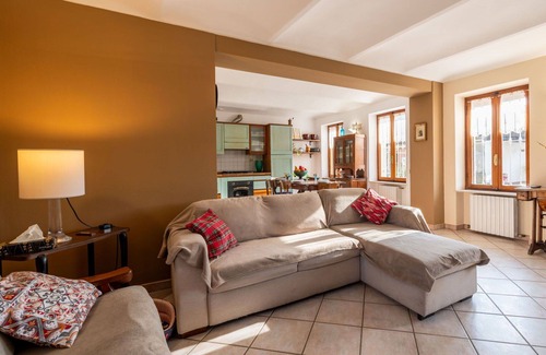 Rocca D'Arazzo House | Wonderful private villa for 6 guests with WIFI, private pool, TV, patio, pets allowed and parking