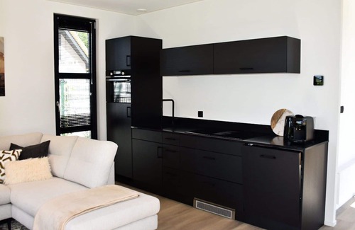 Vogelenzang House | Wonderful private villa for 4 people with WIFI, pool, TV, terrace and parking