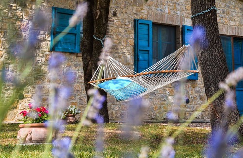 Collazzone Villa | Wonderful private villa for 6 guests with private pool, A/C, hot tub, WIFI, TV, terrace and park.