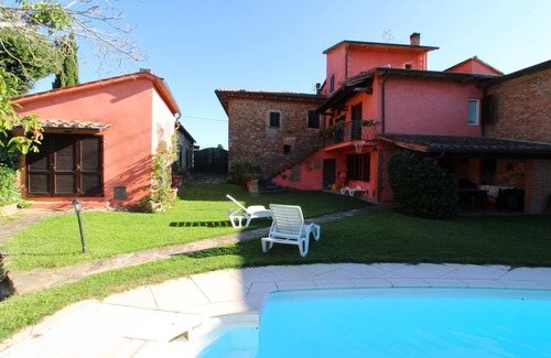 Lucignano Villa | Wonderful private villa for 12 people with WIFI, private pool, TV and parking