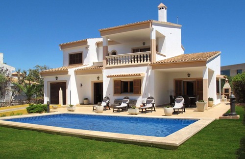 Sa Torre House | Wonderful private villa for 6 guests with A/C, private pool, WIFI, TV, patio and parking