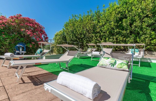 Cartoceto Villa | Wonderful private villa with private pool, WIFI, TV, patio, pets allowed and panoramic view