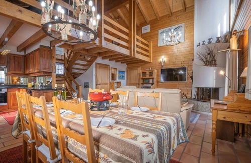 Chamoson House | Wonderful private villa for 6 guests with WIFI, TV, terrace and parking