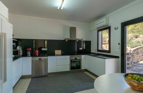 Urbanitzacio Es Verger House | Wonderful private villa with A/C, WIFI, private pool, TV, patio, panoramic view and parking