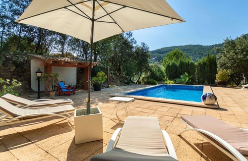 Urbanitzacio Es Verger House | Wonderful private villa with A/C, WIFI, private pool, TV, patio, panoramic view and parking