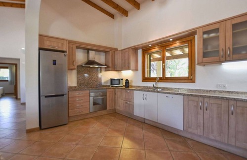 Crestatx Villa | Wonderful private villa for 6 guests with private pool, A/C, WIFI, TV, patio and parking