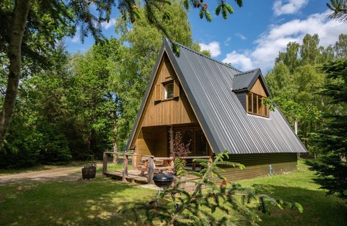 Beauly House | Wonderful private villa for 4 guests with WIFI, TV, pets allowed and parking