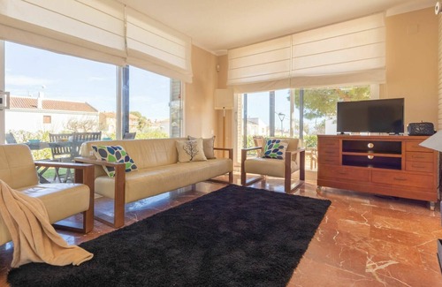 L'Ampolla House | Wonderful private villa for 10 people with private pool, WIFI, TV, terrace and pets allowed