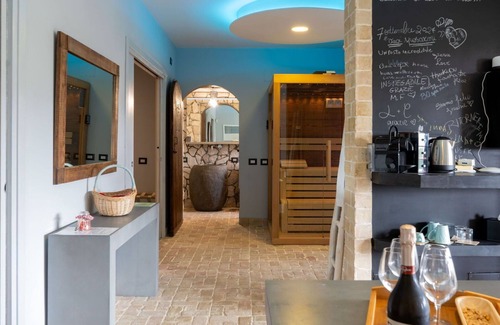 Mazzano Romano Villa | Wonderful private villa for 6 people with WIFI, A/C, hot tub, pool and TV