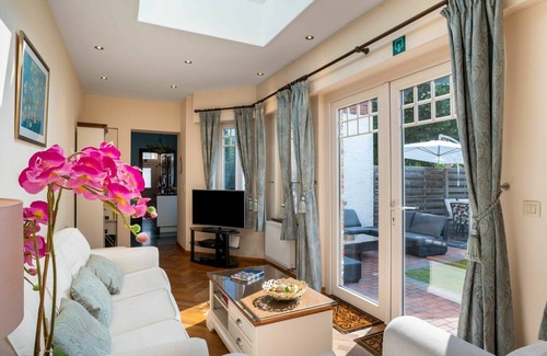 Mol Villa | Wonderful private villa for 6 people with WIFI, TV, terrace and parking