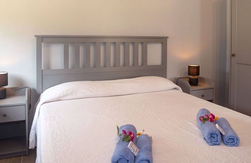 Linho Villa | Wonderful private villa for 4 guests with A/C, WIFI, TV and terrace