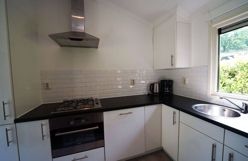 Susteren House | Wonderful private villa for 6 people with WIFI, pool, TV, terrace and parking