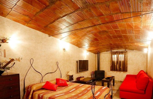 L'Aldea House | Wonderful private villa with hot tub, A/C, WIFI, private pool, TV, patio and pets allowed
