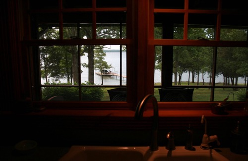 New Concord House | Wonderful Retreat On KY Lake ~ Amazing Views ~ Year Round Water ~ Private Dock