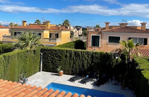 Puig de Ros Ski Chalet | Wonderful semi-detached house near Palma with private garden and pool