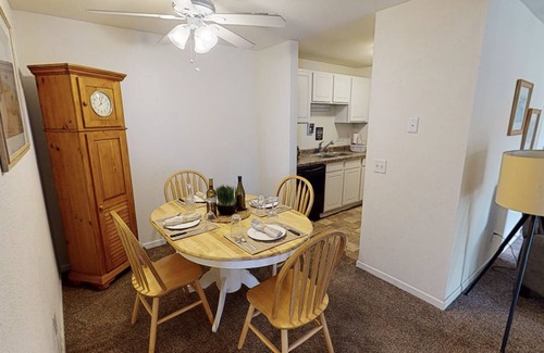 Janesville Apartment | Wonderful Serviced Two Bedroom Apartment with Pool