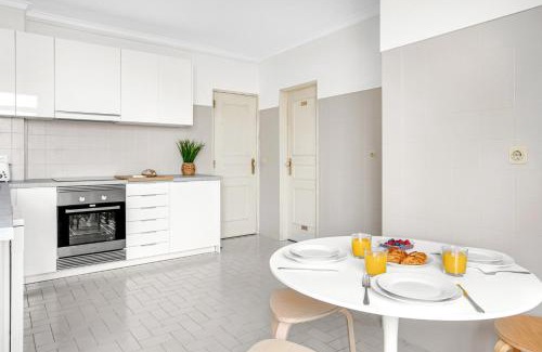 Alfornelos House | Wonderful Shared Apartment in Alfornelos - NEAR METRO!